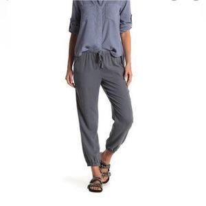 Anthropologie Cloth & Stone Jogger Pant stretch waist pull on size XS Gray